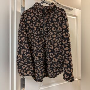 Koolaburra By UGG Leopard Sherpa Zip Pullover in Black & Taupe